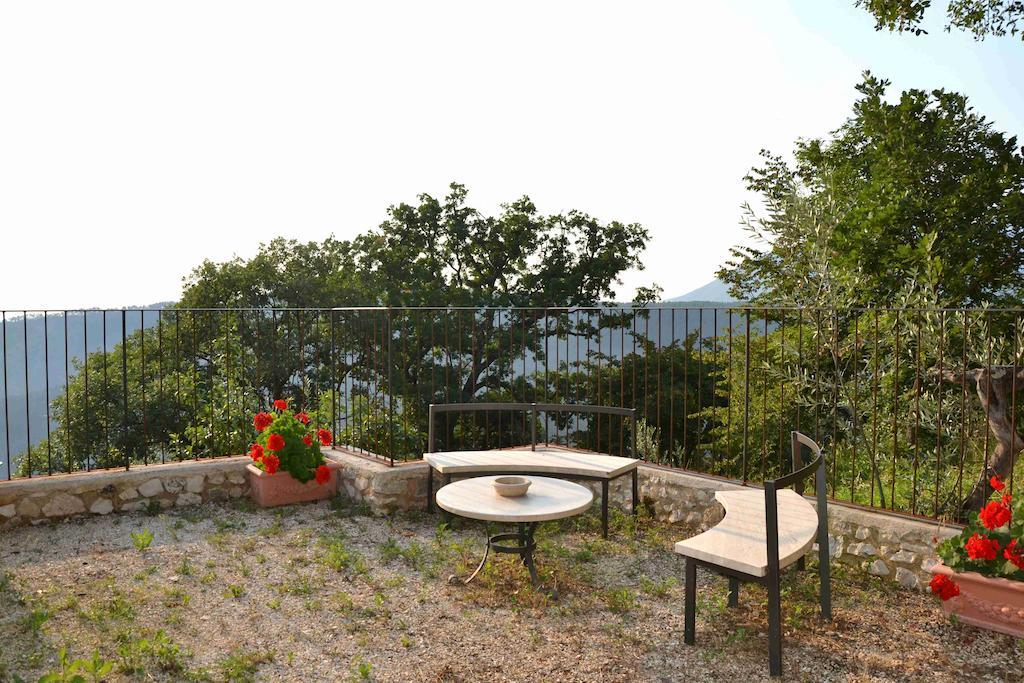 Agriturismo Istrice Innamorato Campello sul Clitunno Ruang foto